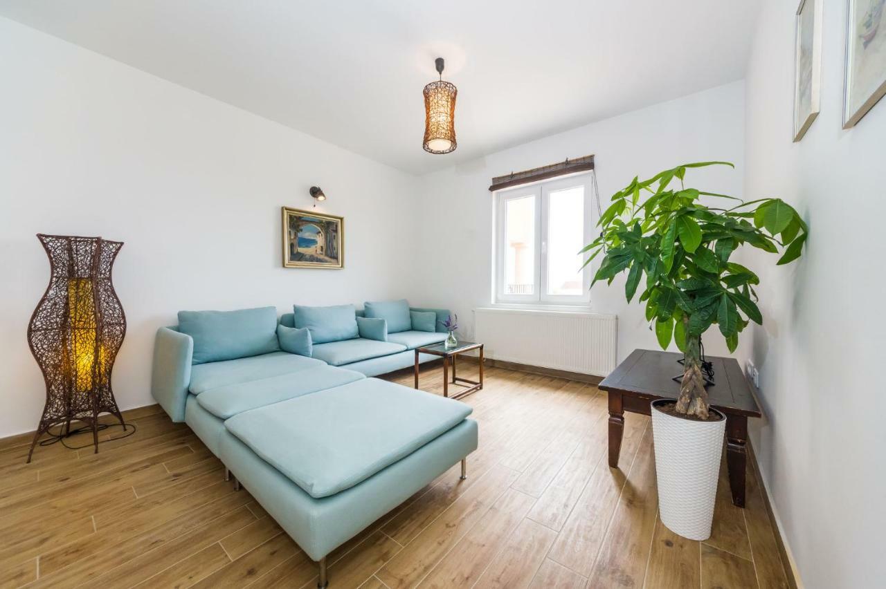 Apartment Alex Zara Esterno foto